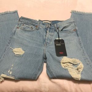 Levi’s wedgie fit, high rise denim